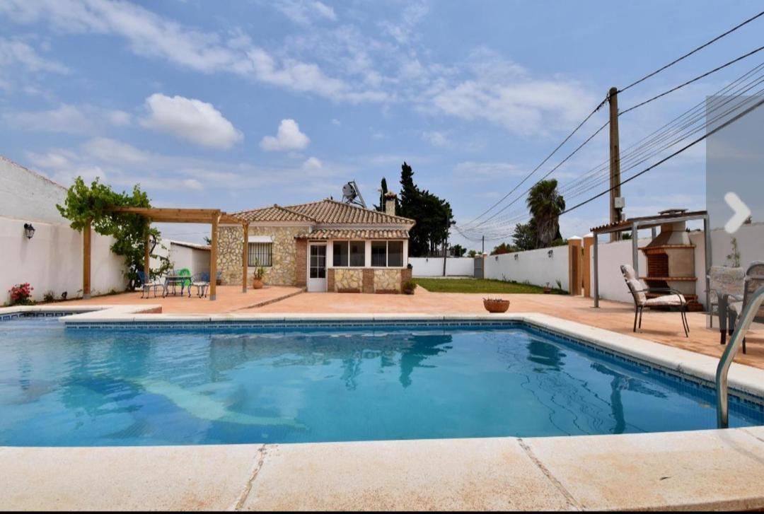 Chalet Villa Caulina Chiclana de la Frontera Buitenkant foto